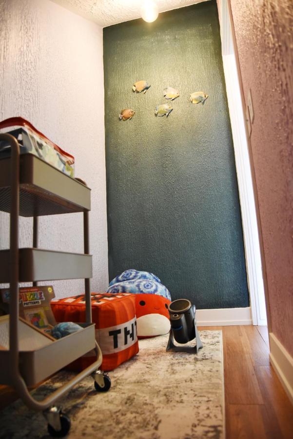 Mile To Beach! Private, Family & Pet Friendly Oasis! Pool Table & Hot Tub! Oceanside Exteriör bild