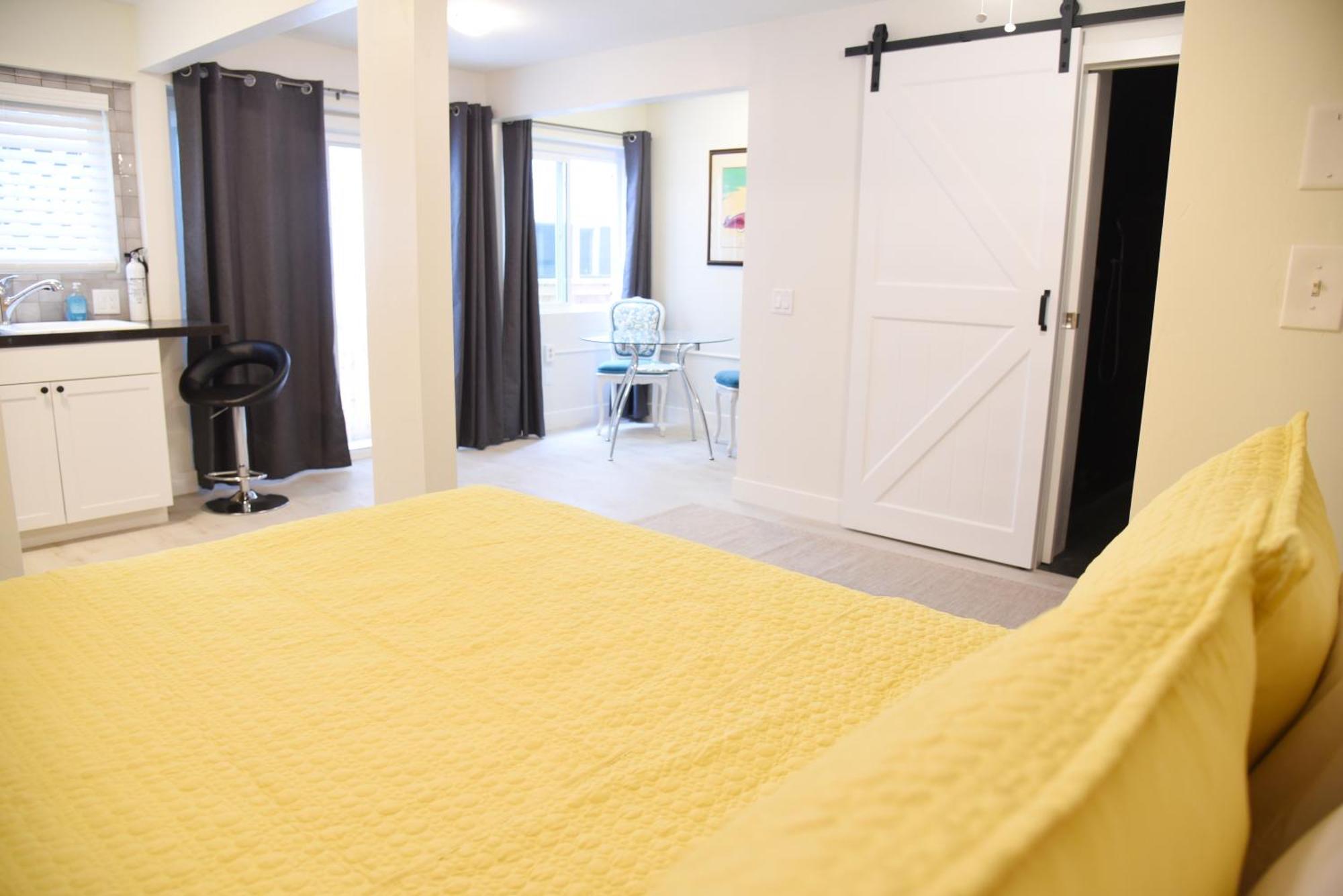 Mile To Beach! Private, Family & Pet Friendly Oasis! Pool Table & Hot Tub! Oceanside Exteriör bild